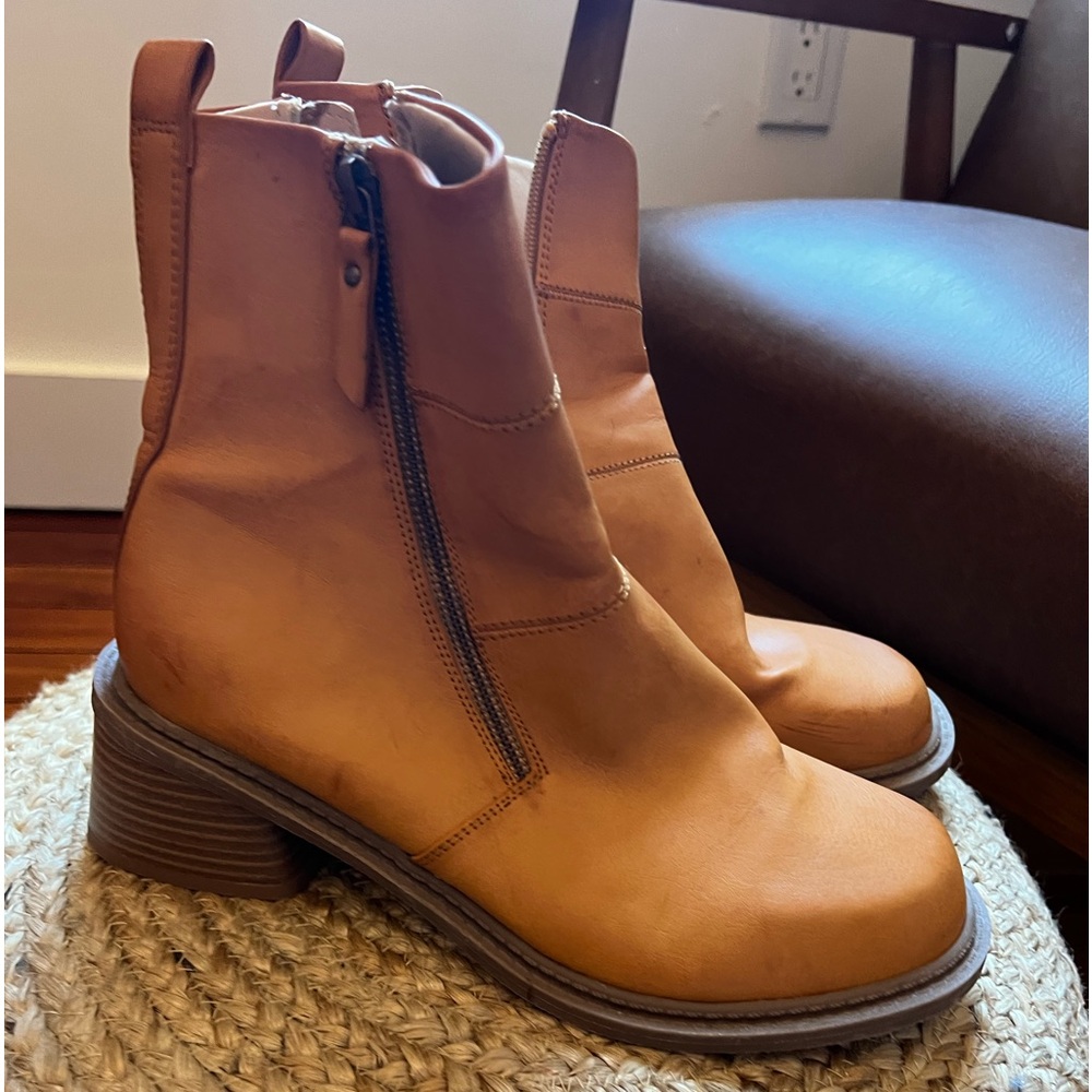 ASOS DESIGN Avery Trucker Boots size 9 NWT